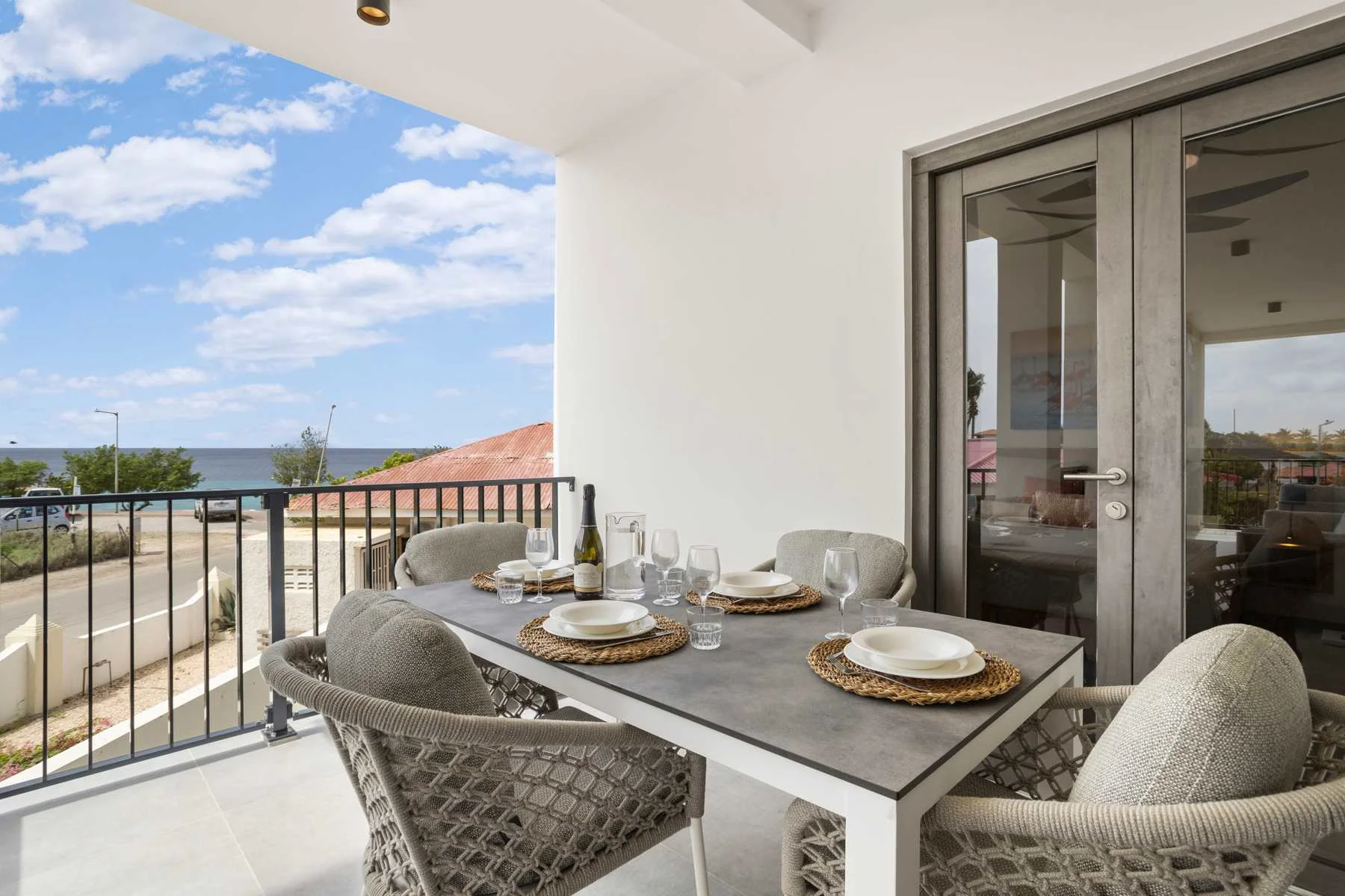 Bonaire Beach Apartments 6