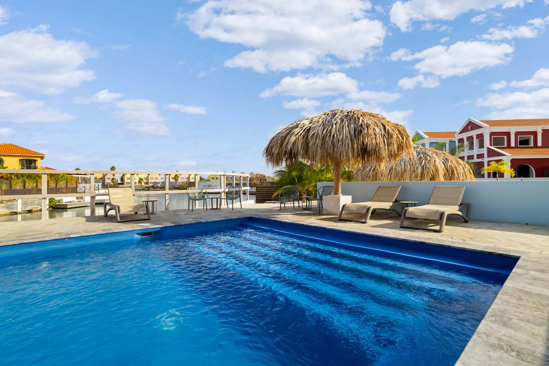 Casa Breeze