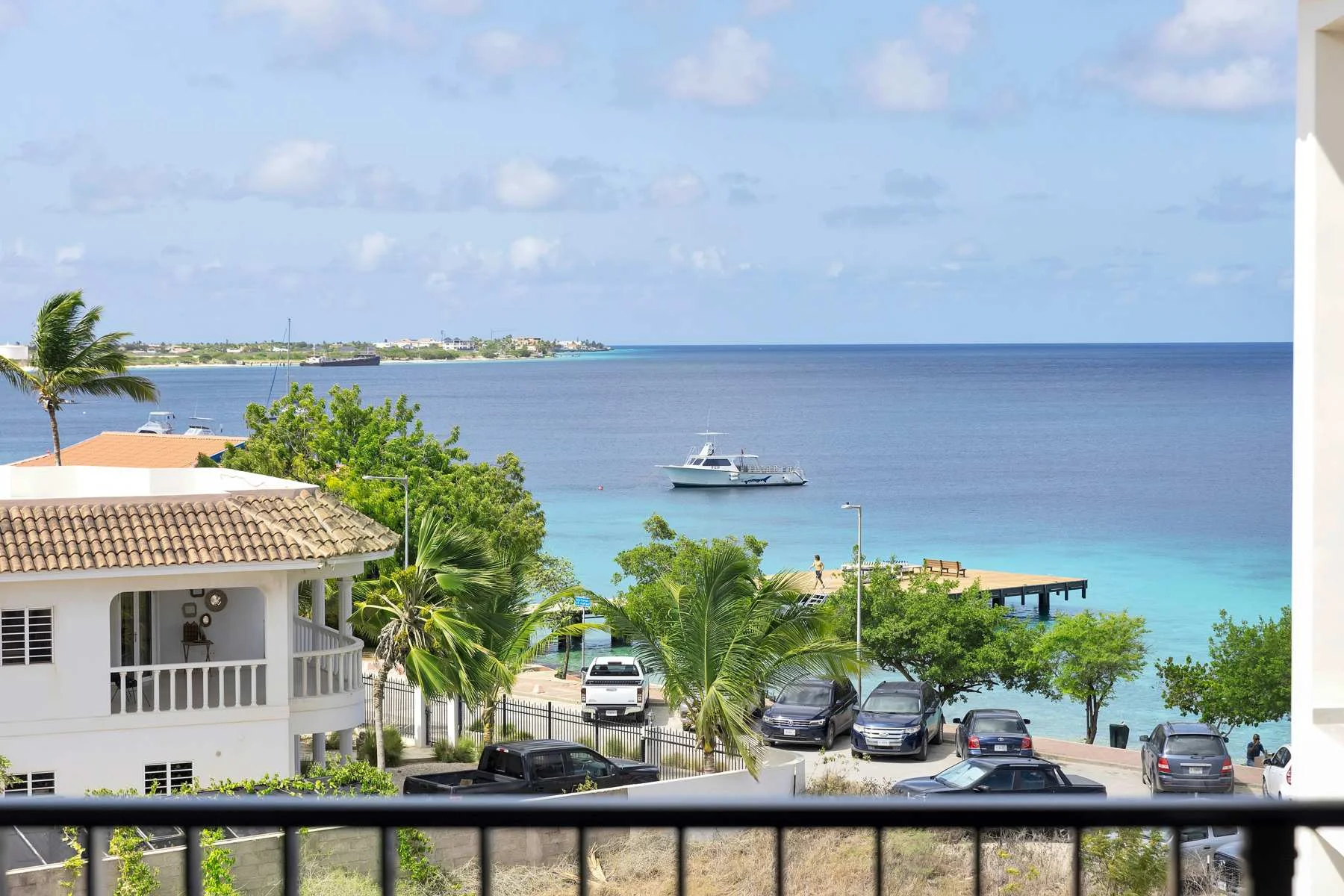 Bonaire Beach Apartments 17