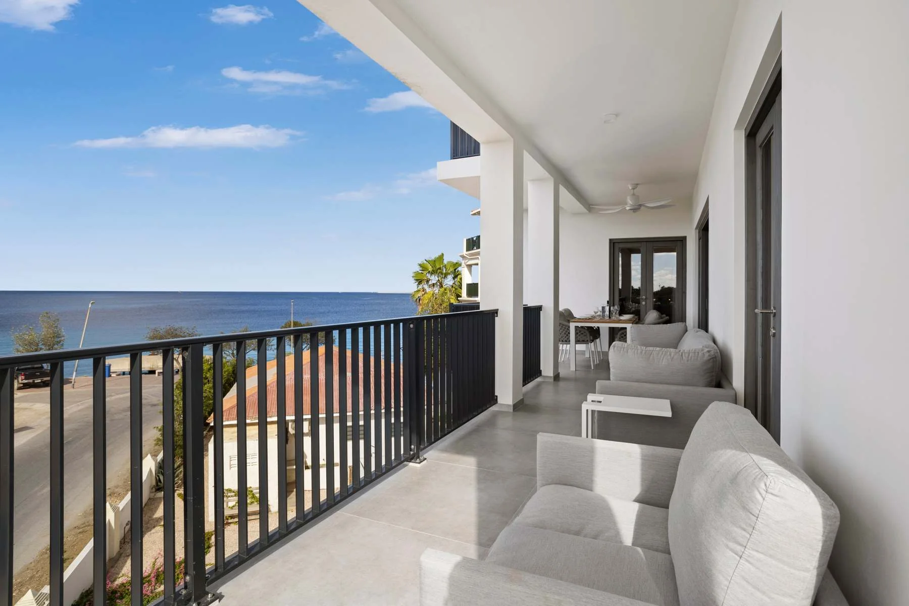 Bonaire Beach Apartments 10